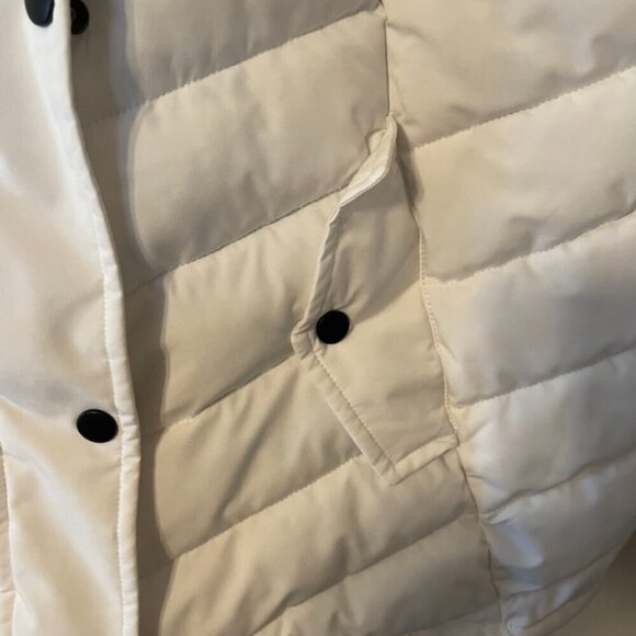 Swiss Tech White WInter Jacket Faux Fur Hood Size M - Picture 5 of 11